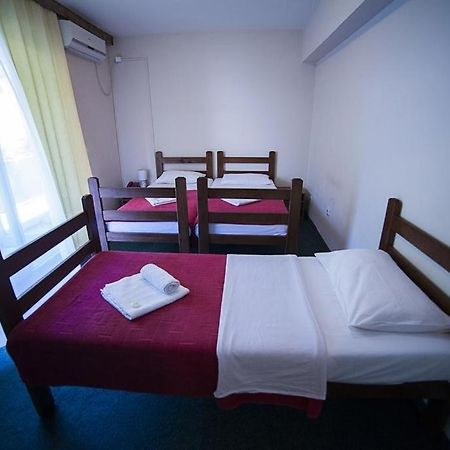 Hotel Bip Будва Екстер'єр фото