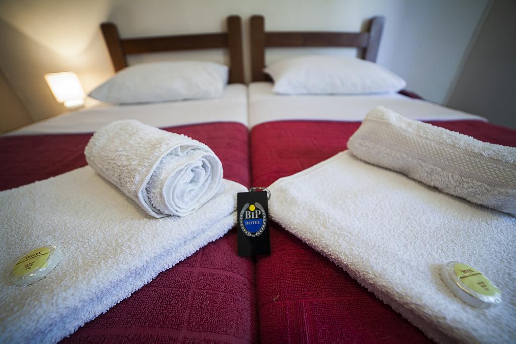 Hotel Bip Будва Екстер'єр фото