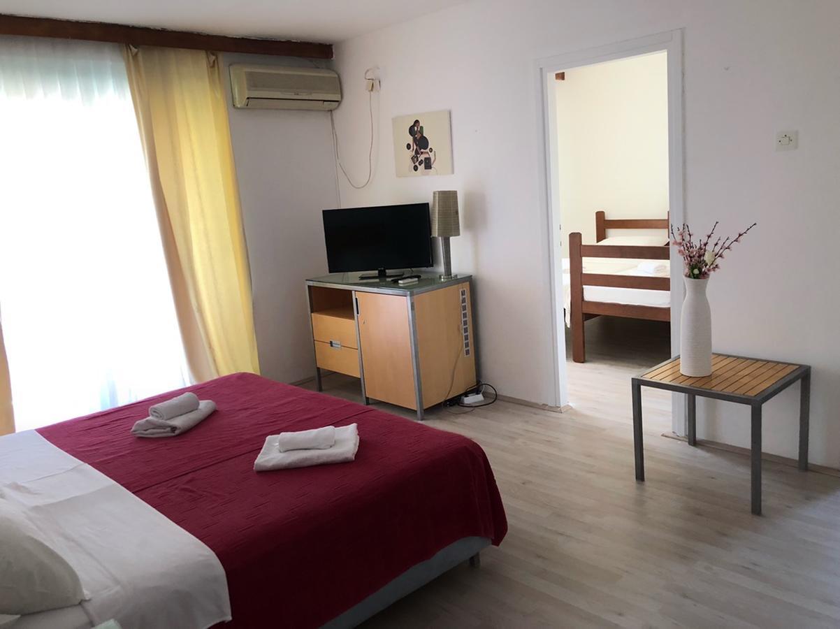 Hotel Bip Будва Екстер'єр фото
