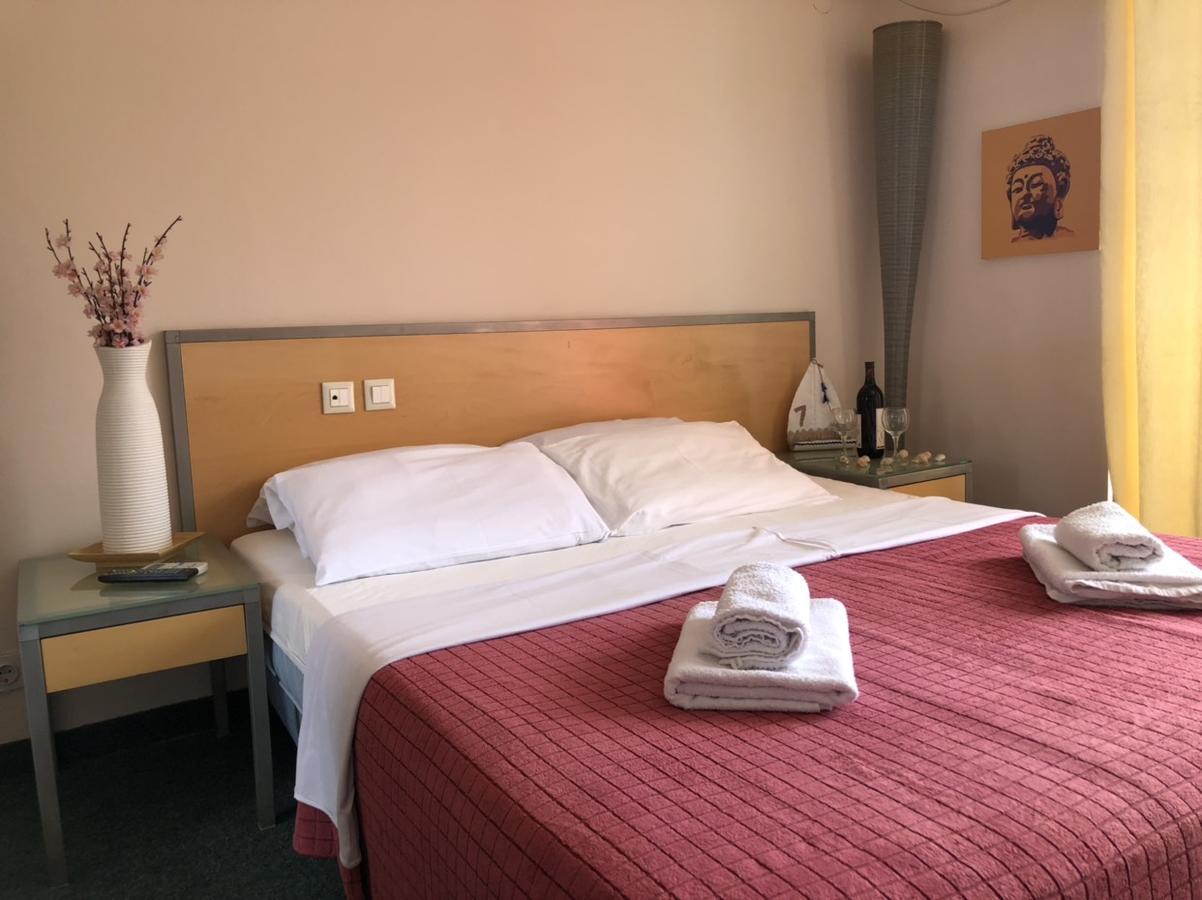 Hotel Bip Будва Екстер'єр фото