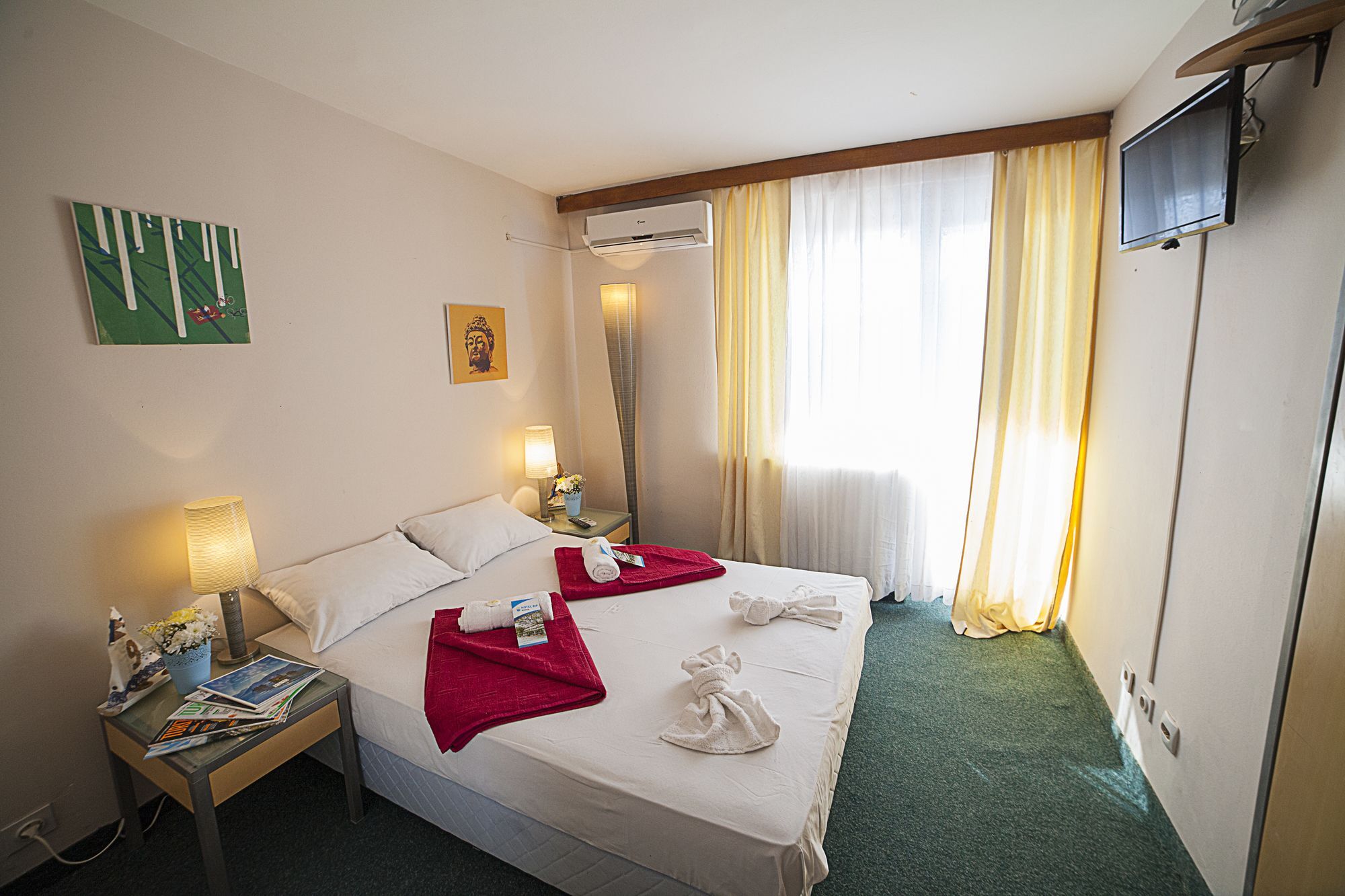 Hotel Bip Будва Екстер'єр фото